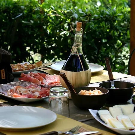 Tananei Bed & Breakfast *